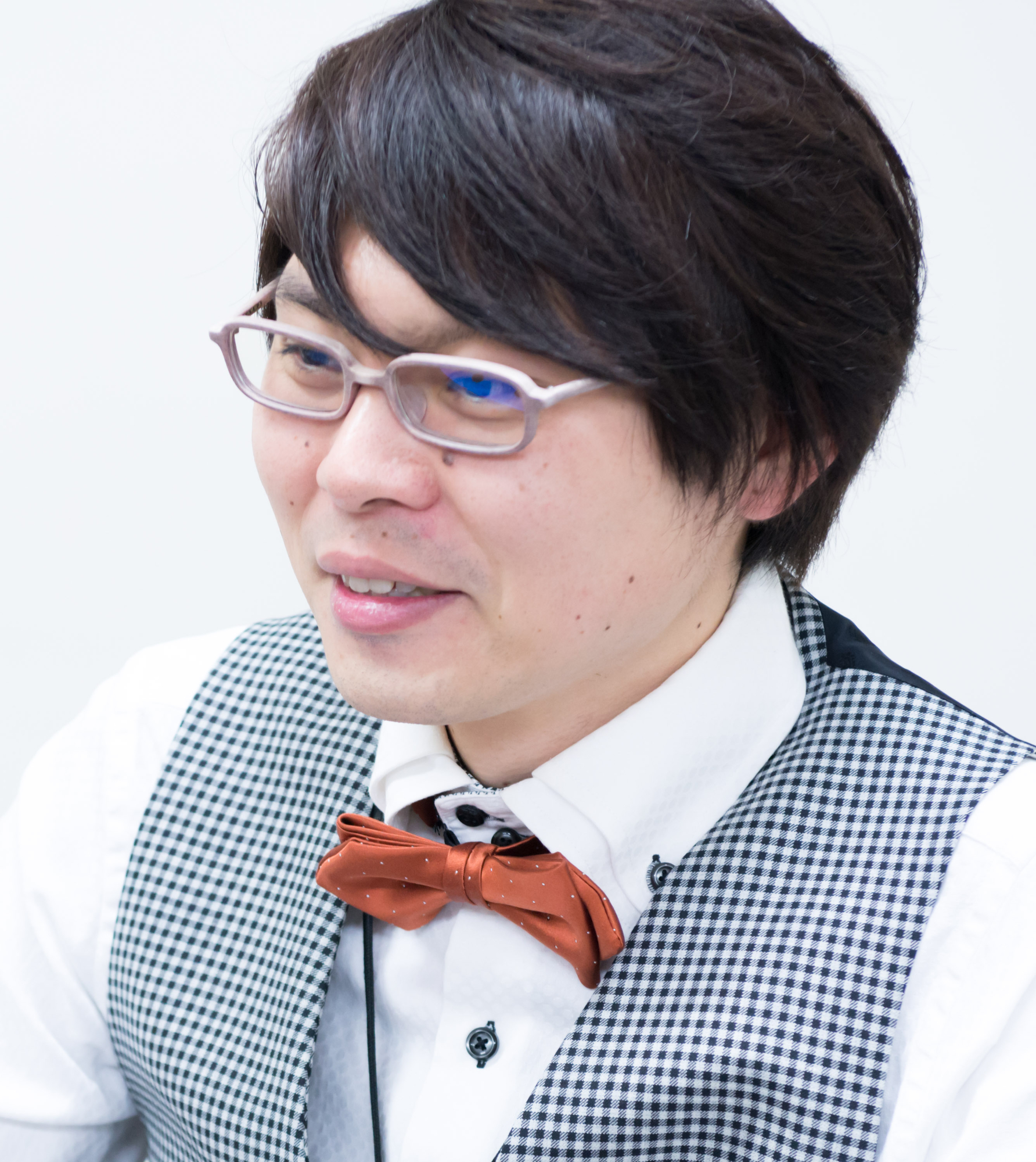 member_thumb_uehara.jpg